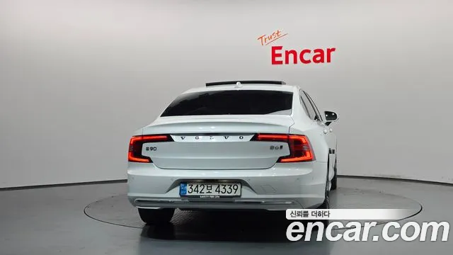 Volvo S90 2022 thumb 4