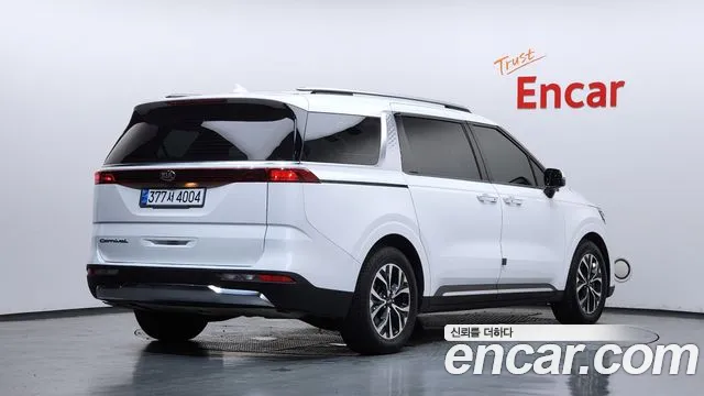 Kia Carnival 2021 thumb 2