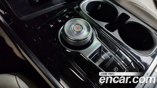 Kia Carnival 2021 thumb 9