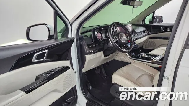 Kia Carnival 2021 thumb 10