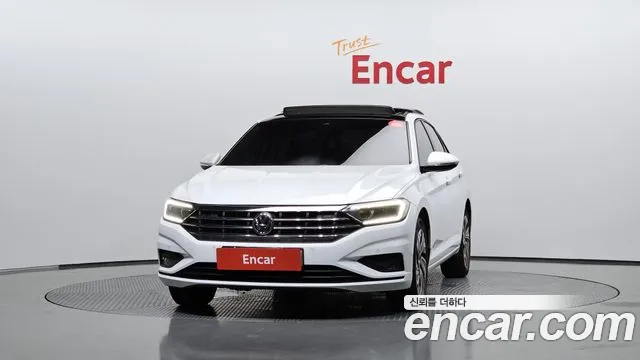Volkswagen Jetta 2021 thumb 3