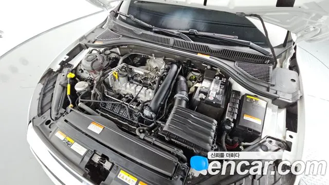 Volkswagen Jetta 2021 thumb 6