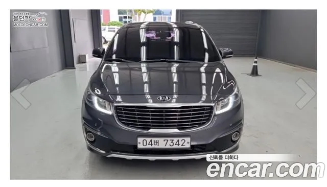 Kia Carnival 2018 thumb 3