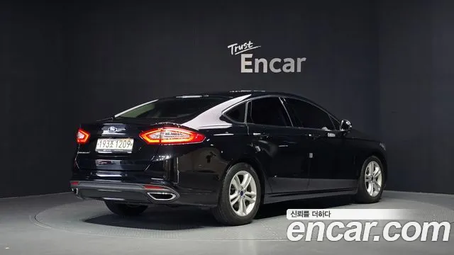 Ford Mondeo 2015 thumb 2