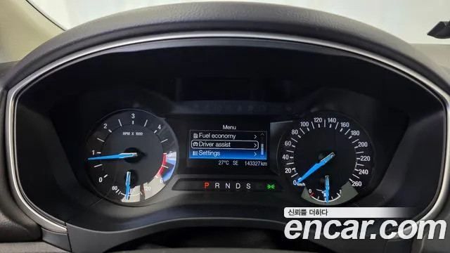 Ford Mondeo 2015 thumb 8
