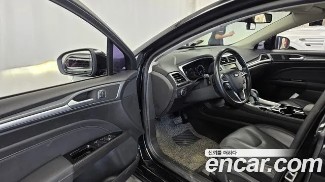 Ford Mondeo 2015 thumb 10