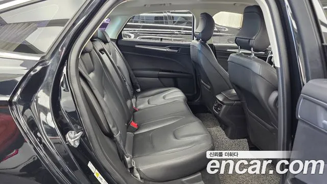 Ford Mondeo 2015 thumb 12
