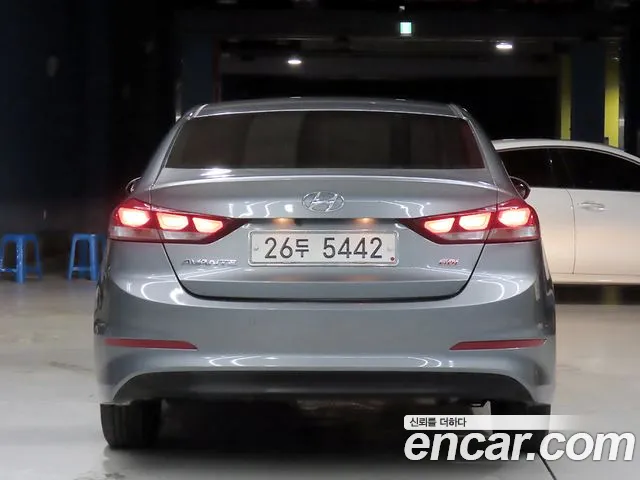 Hyundai Avante 2016 thumb 4