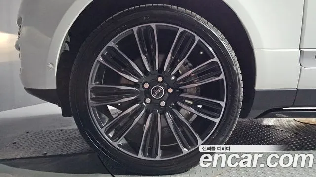 Land Rover Range Rover 2016 thumb 5