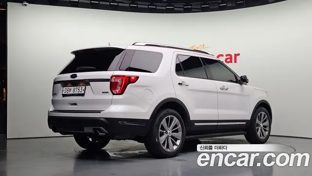 Ford Explorer 2018 thumb 2
