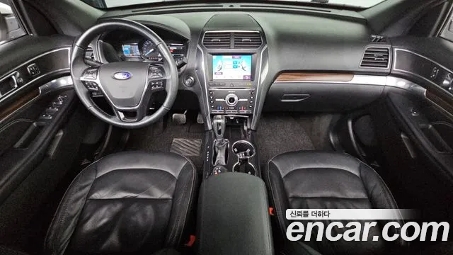 Ford Explorer 2018 thumb 7