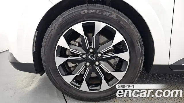 Kia Carnival 2020 thumb 5