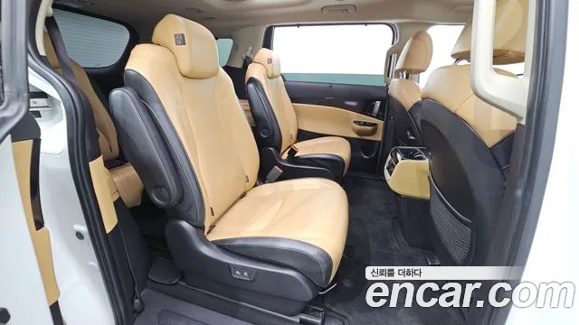 Kia Carnival 2020 thumb 11
