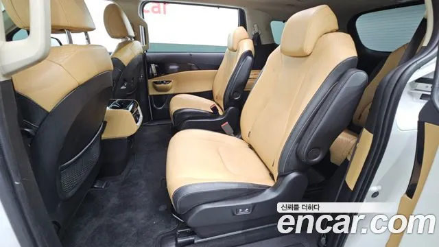 Kia Carnival 2020 thumb 12