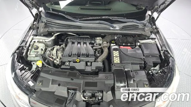 Renault-KoreaSamsung Megane 2016 thumb 6