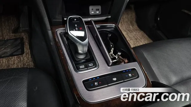 Hyundai Equus 2013 thumb 9