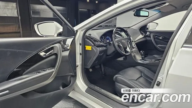 Hyundai Grandeur 2015 thumb 9