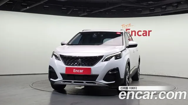 Peugeot 5008 2018 thumb 3