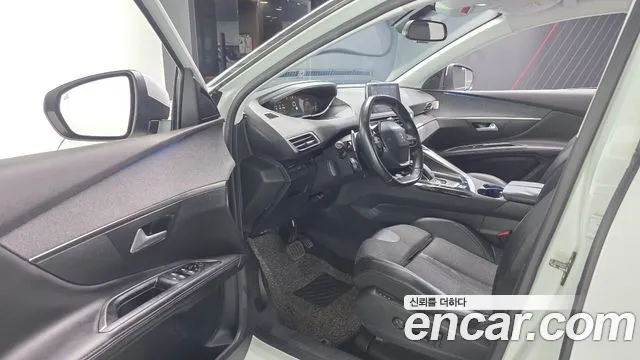 Peugeot 5008 2018 thumb 10