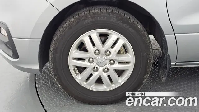 Hyundai Starex 2019 thumb 5