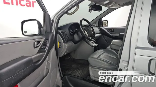 Hyundai Starex 2019 thumb 10