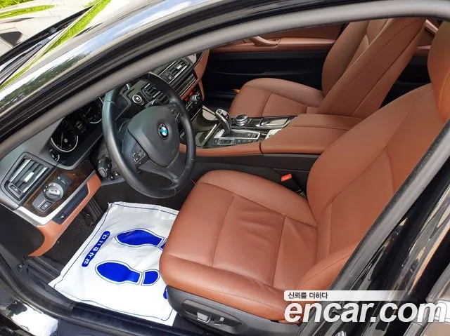 BMW 5-Series 2014 thumb 12