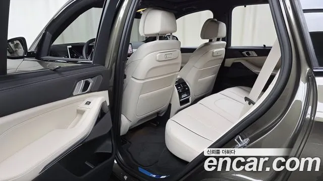 BMW X5 2025 thumb 11