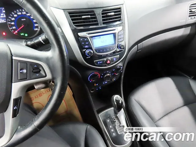 Hyundai Accent 2014 thumb 10