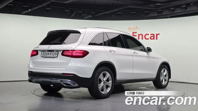 Mercedes-Benz GLC 2018 thumb 2