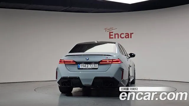 BMW M5 2025 thumb 3