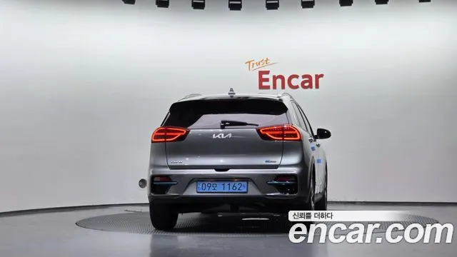 Kia Niro 2021 thumb 4
