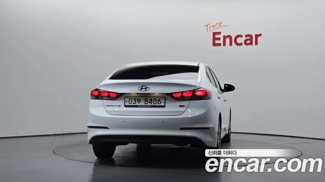 Hyundai Avante 2017 thumb 4