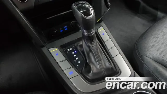 Hyundai Avante 2017 thumb 9