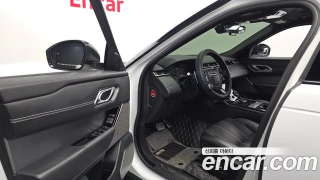 Land Rover Range Rover Velar 2019 thumb 10