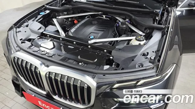 BMW X7 2024 thumb 5