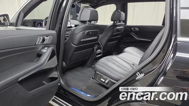 BMW X7 2024 thumb 11