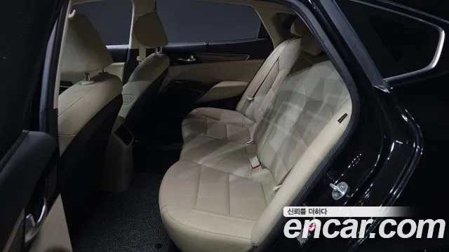 Kia K7 2016 thumb 12