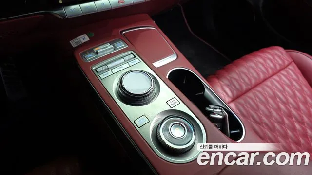 Genesis GV70 2022 thumb 8