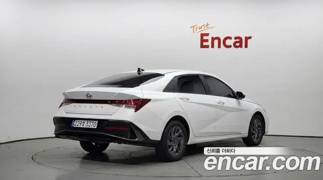 Hyundai Avante 2024 thumb 2