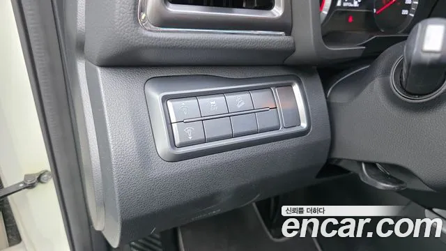 KG_Mobility_Ssangyong TIBOLI 2020 thumb 12