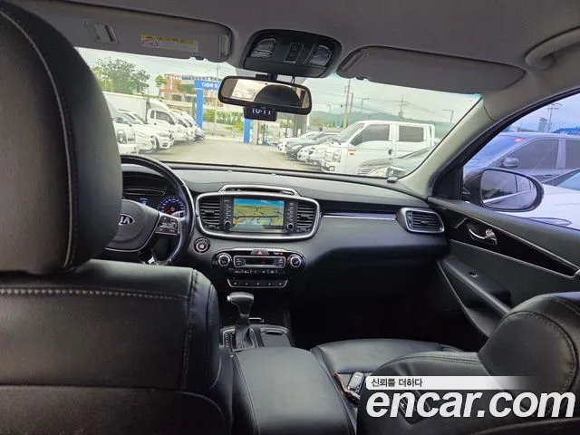 Kia Sorento 2017 thumb 8