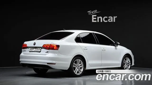 Volkswagen Jetta 2015 thumb 2