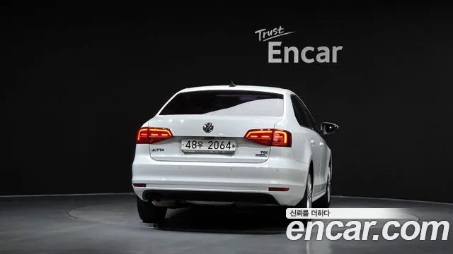 Volkswagen Jetta 2015 thumb 4