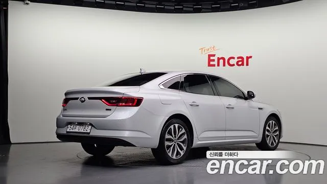 Renault-KoreaSamsung Megane 2016 thumb 2