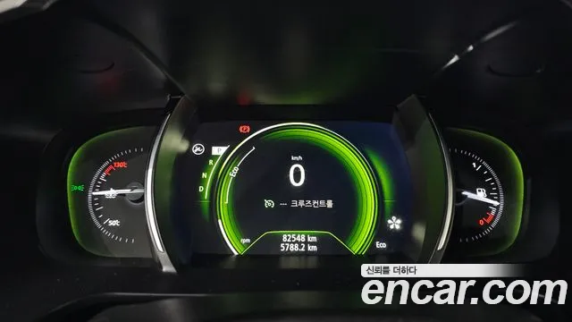 Renault-KoreaSamsung Megane 2016 thumb 8