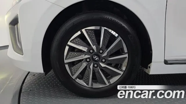 Hyundai IONIQ 6 2020 thumb 4