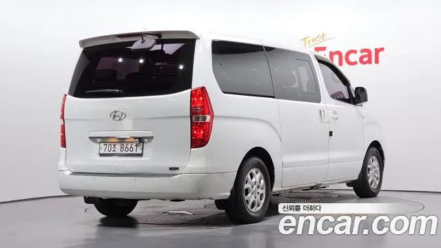 Hyundai Starex 2013 thumb 2