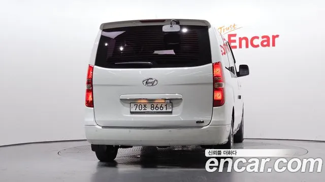 Hyundai Starex 2013 thumb 4
