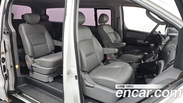 Hyundai Starex 2013 thumb 11