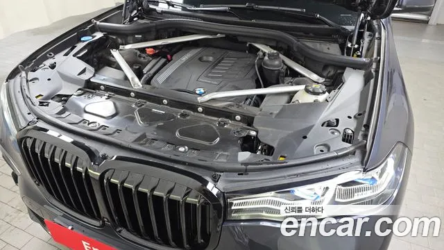 BMW X7 2021 thumb 5